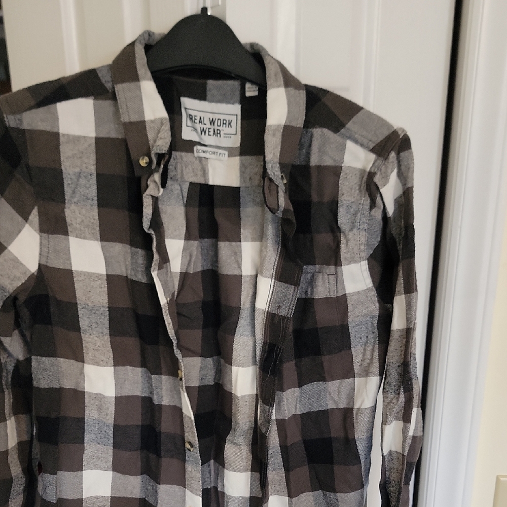 Men's Black and White Plaid Shirt L